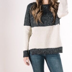 Avenue's Cozy Casual Charcoal Grey Oatmeal Flecked Color Block Sweater Size M/L